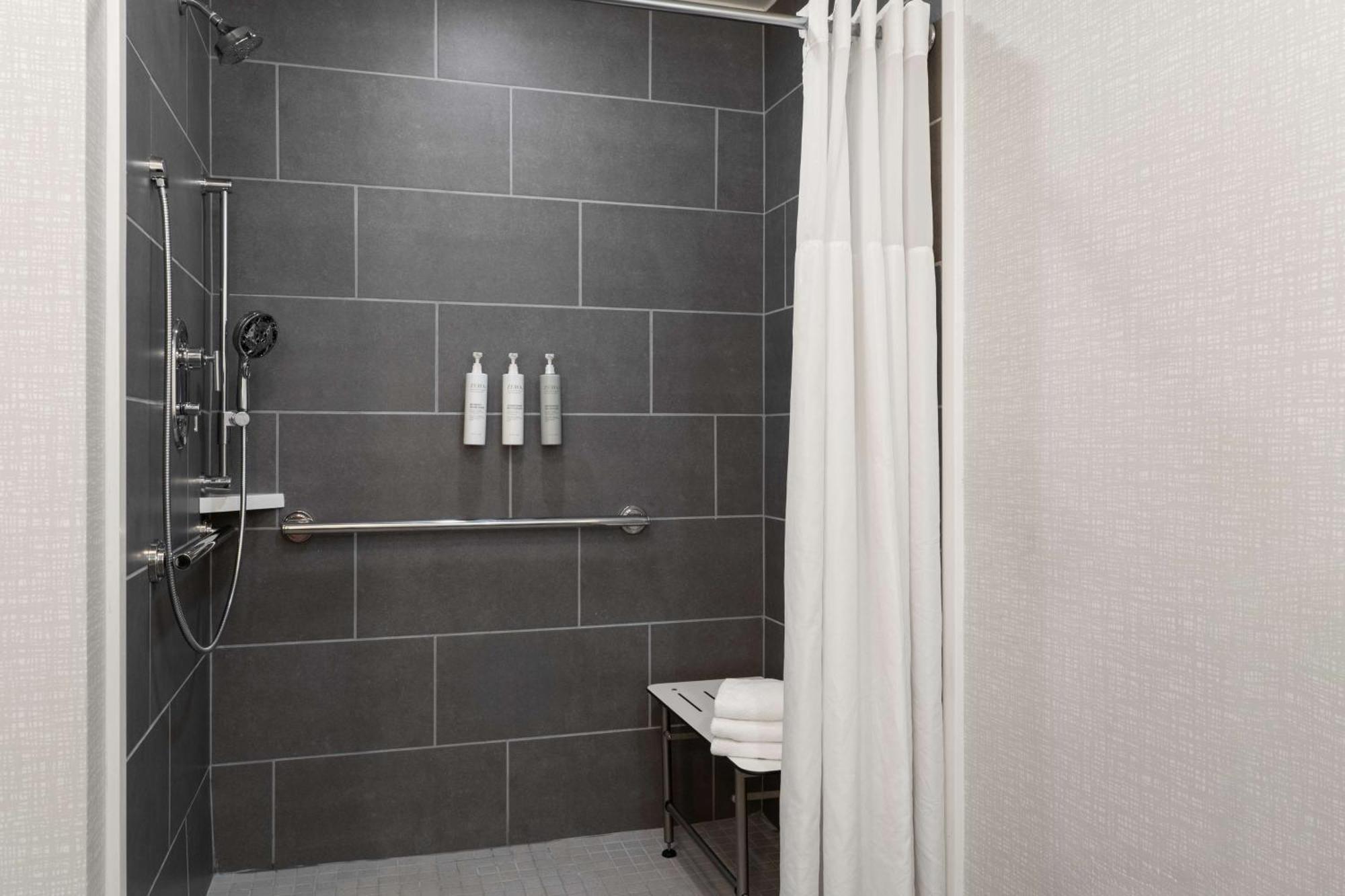 Hampton Inn Spring Lake Fayetteville מראה חיצוני תמונה